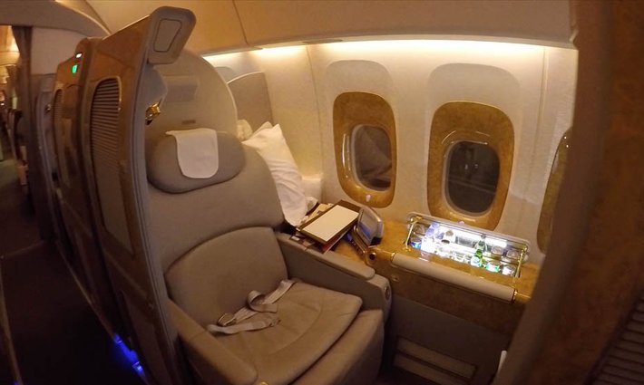 Review: Emirates EK164 First Class B777-300ER DUB — DXB