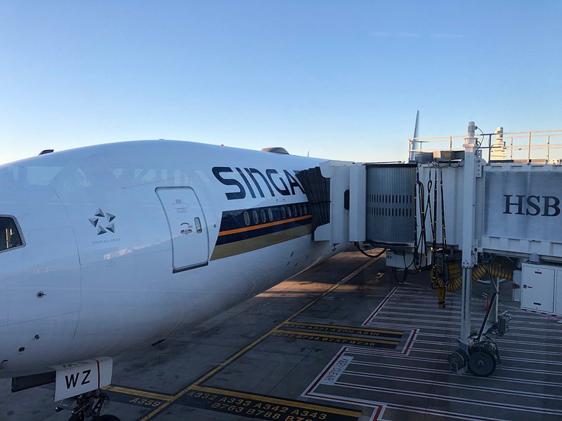 The airbridge onto Singapore Airline&#x27;s B777 300ER.