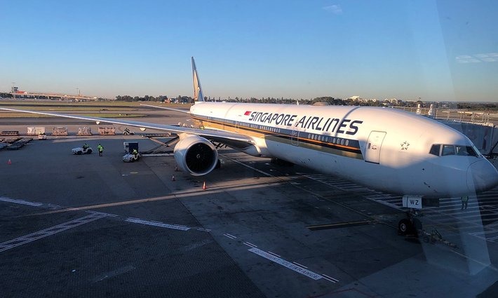 Review: Singapore Airlines SQ212 Business Class B777-300ER SYD - SIN