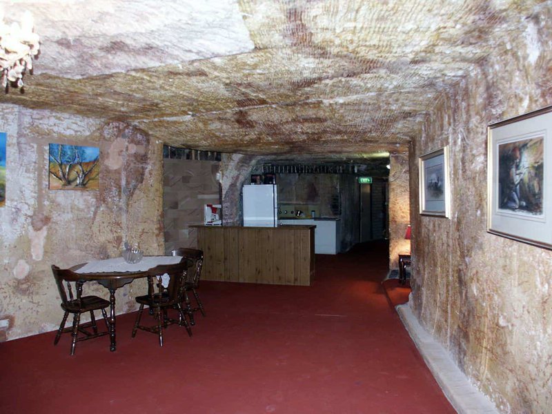 Inside one of the Coober Pedy cave houses. (Image: Wikipedia)
