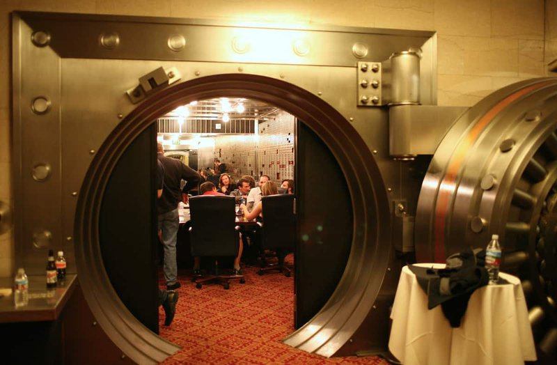 San Diego Trust and Savings Bank&#x27;s vault is now used as a party and meeting venue, with the building itself being a hotel. (Image: laughingsquid)